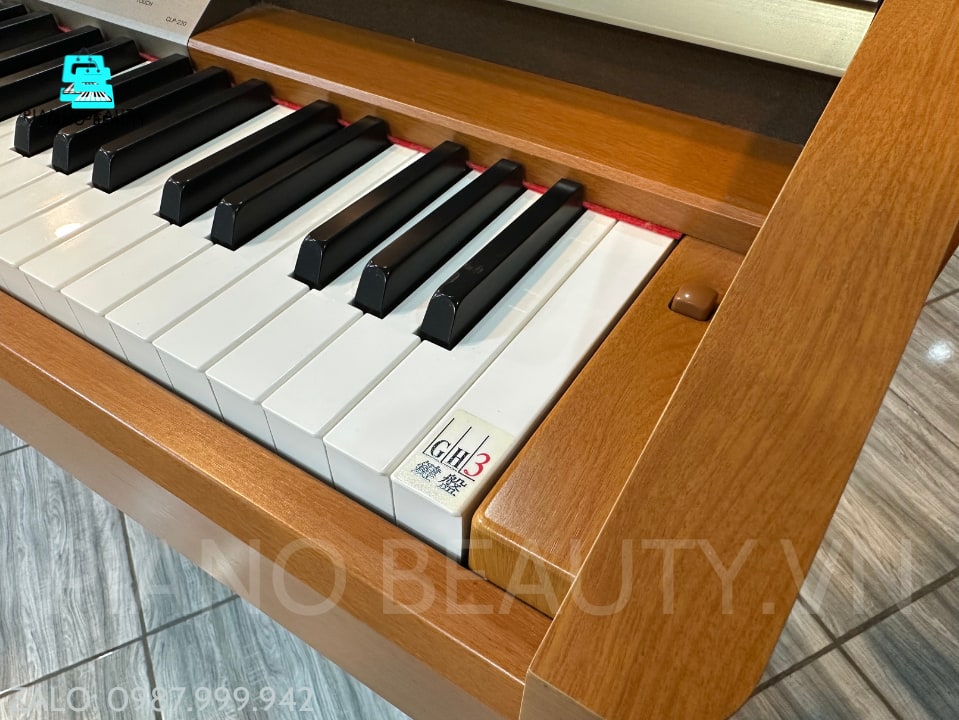 Đàn Piano điện Yamaha CLP230C