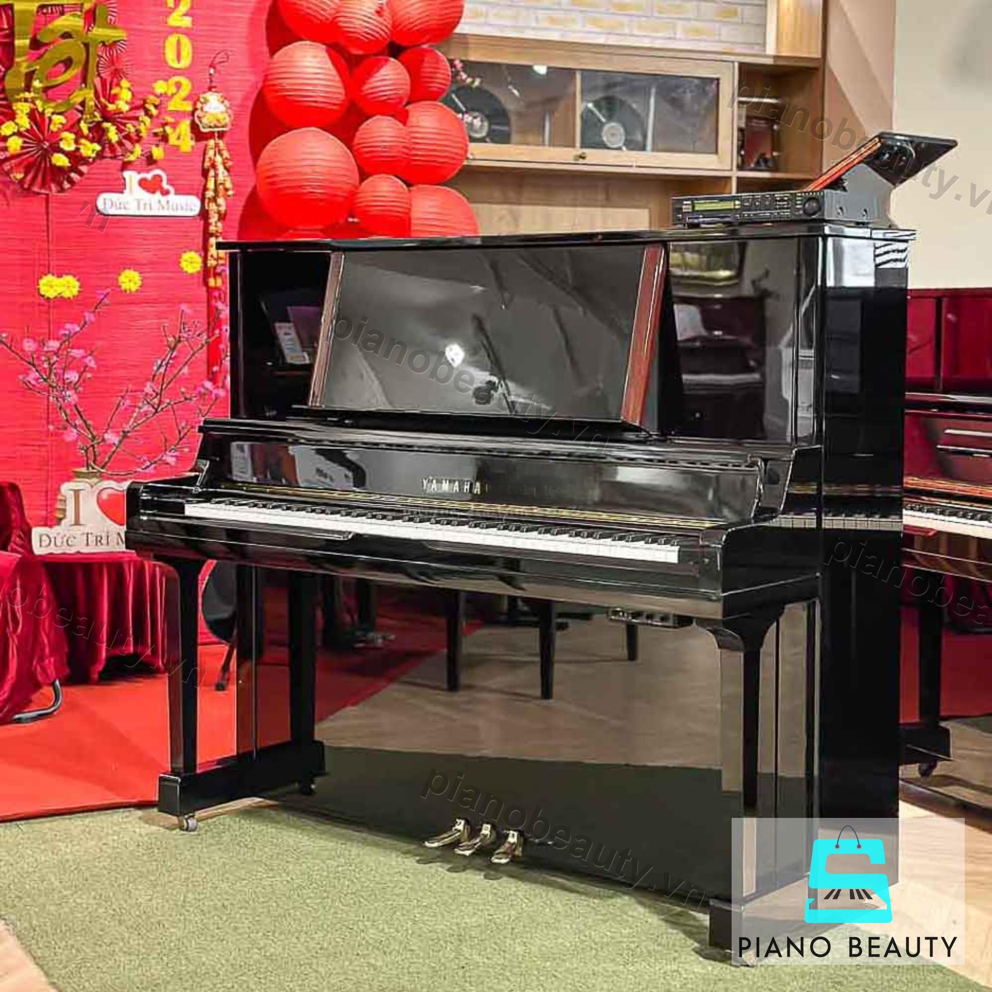 Đàn Piano Yamaha YU5SXG